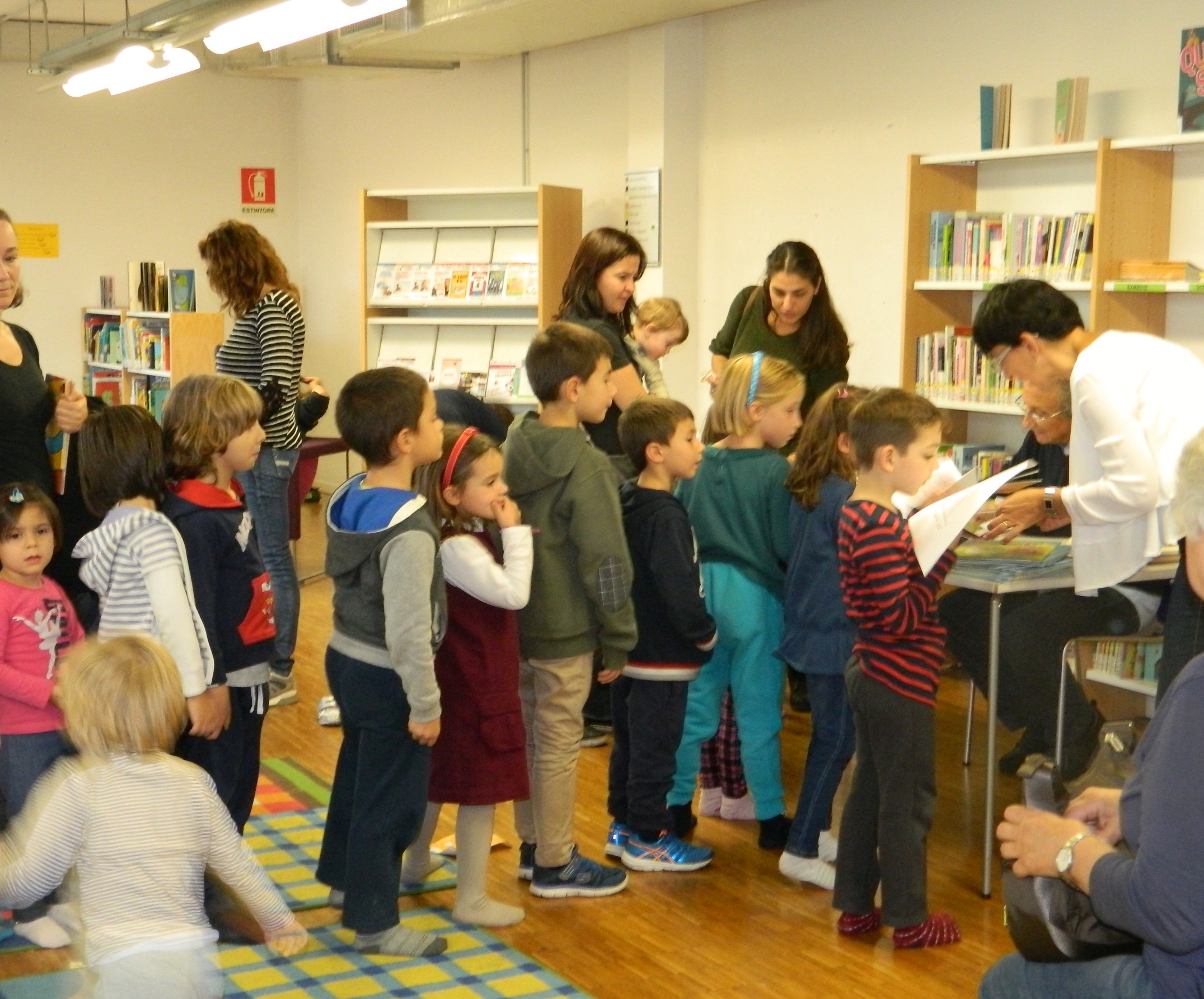 E' finita, tutti in fila... E' finita, tutti in fila...