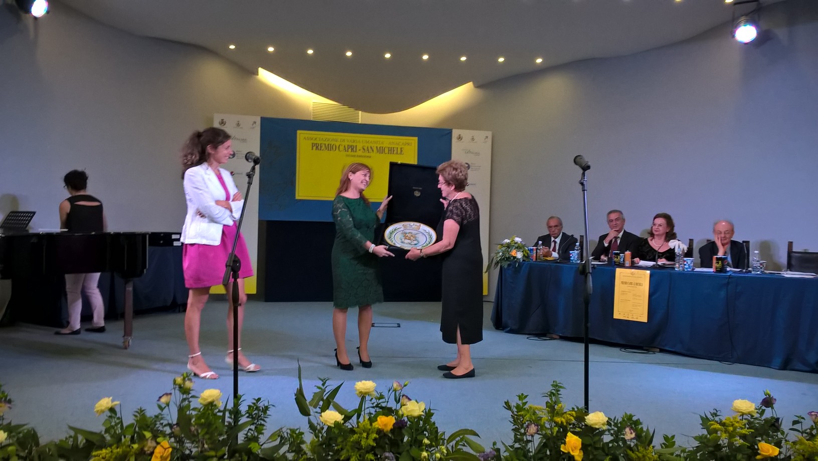 Il Premio speciale giuria 2016 a "Cittadini di Galilea" Ave Il Premio speciale giuria 2016 a "Cittadini di Galilea" Ed. Ave