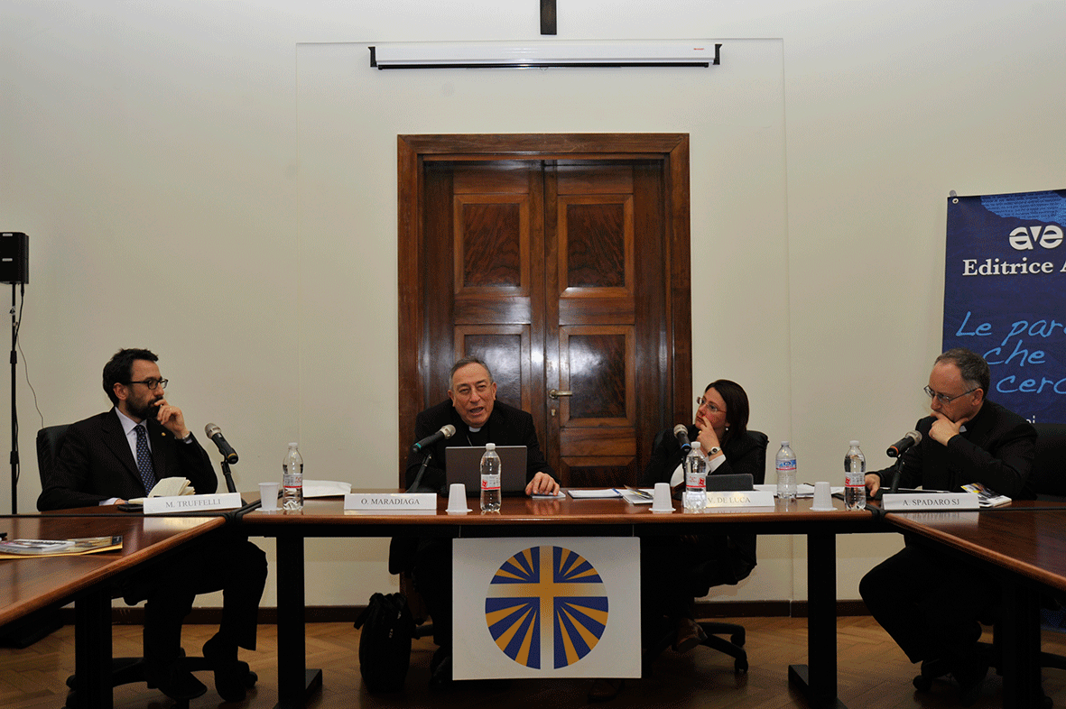 Truffelli, Maradiaga, De Luca e Spadaro alla presentazione del volume Truffelli, Maradiaga, De Luca e Spadaro alla presentazione del volume